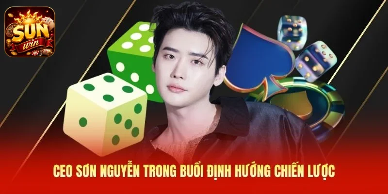 CEO Sơn Nguyễn trong buổi định hướng chiến lược